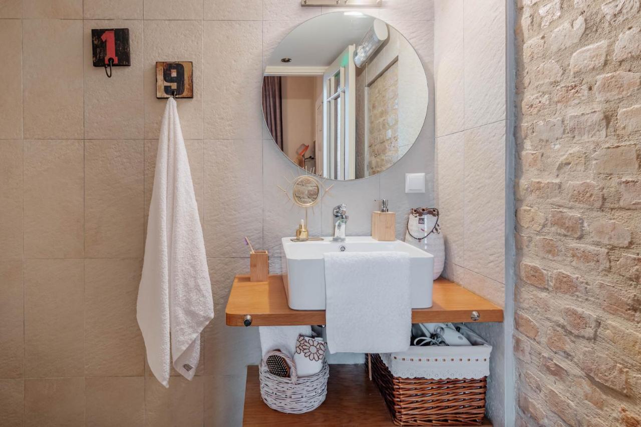 Mouragia Loft - Waterfront Old Corfu Townアパートメント エクステリア 写真